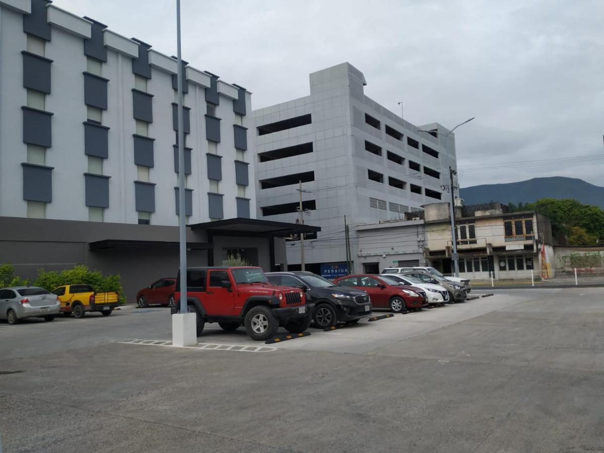 Best Western Santorin Ciudad Victoria Ngoại thất bức ảnh