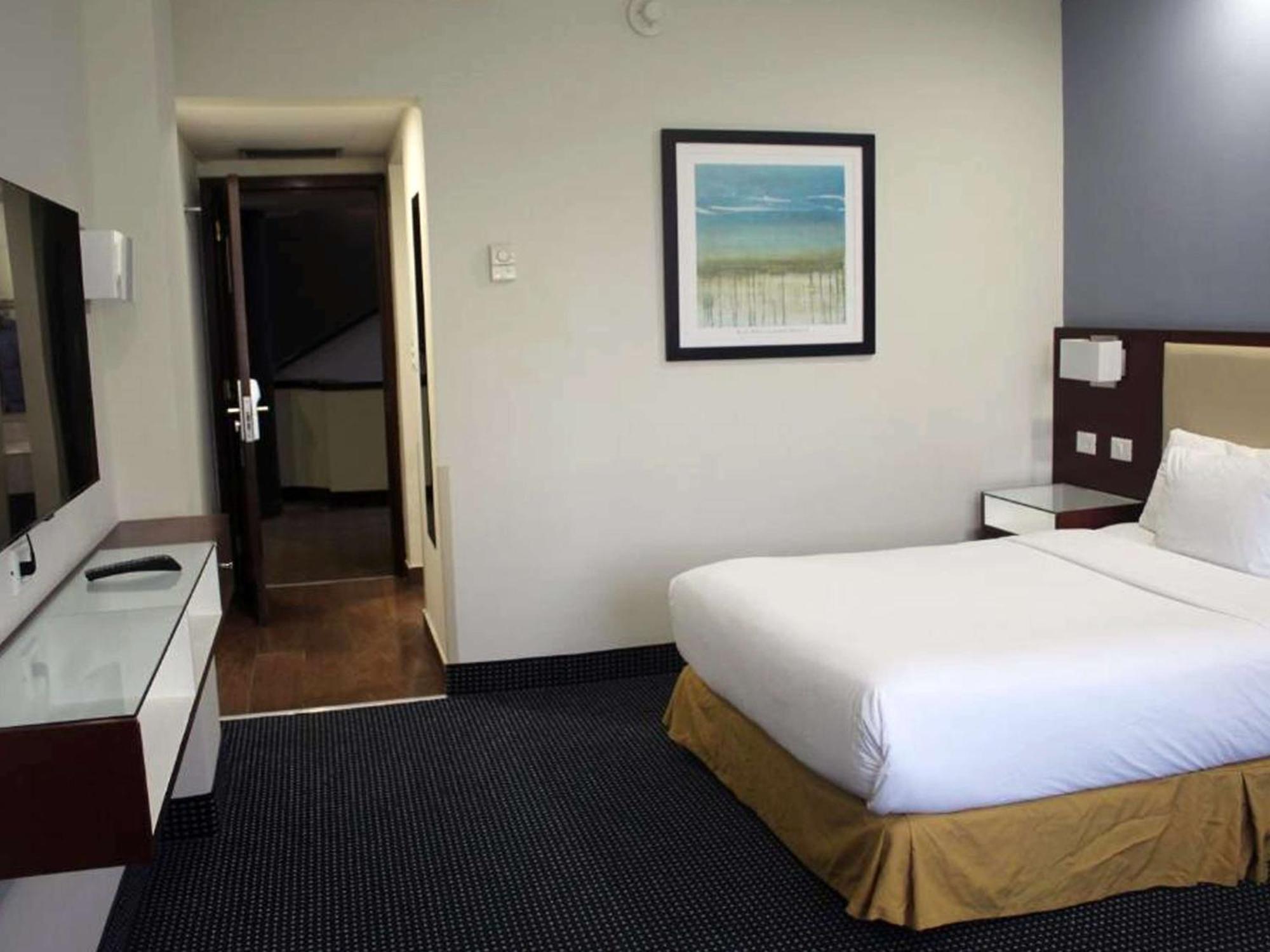 Best Western Santorin Ciudad Victoria Ngoại thất bức ảnh
