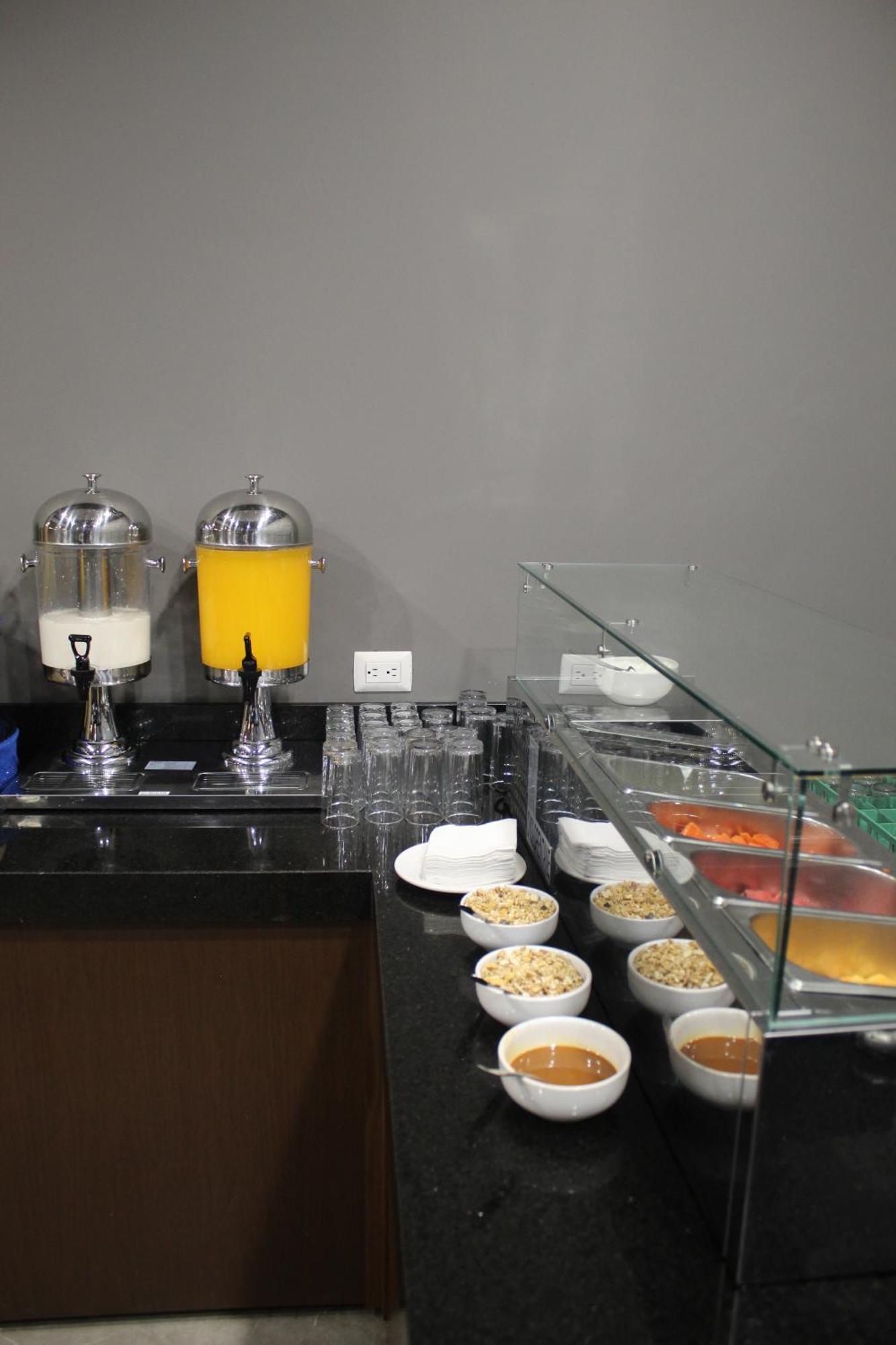 Best Western Santorin Ciudad Victoria Ngoại thất bức ảnh